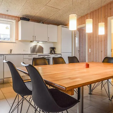 Σπίτι διακοπών Cozy In Haderslev With Kitchen Årøsund
